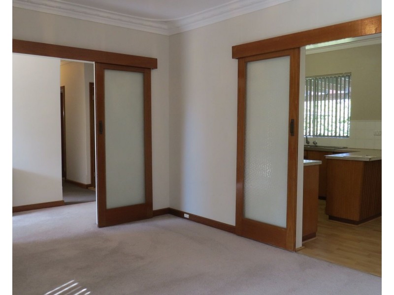 219 Kalamunda Road, Maida Vale WA 6057