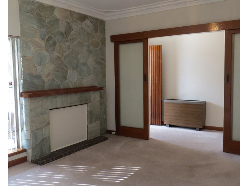 219 Kalamunda Road, Maida Vale WA 6057