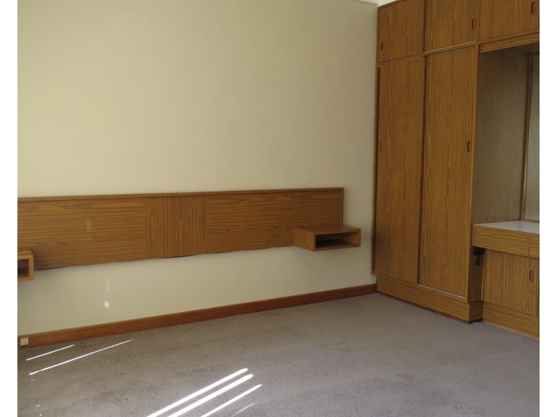 219 Kalamunda Road, Maida Vale WA 6057