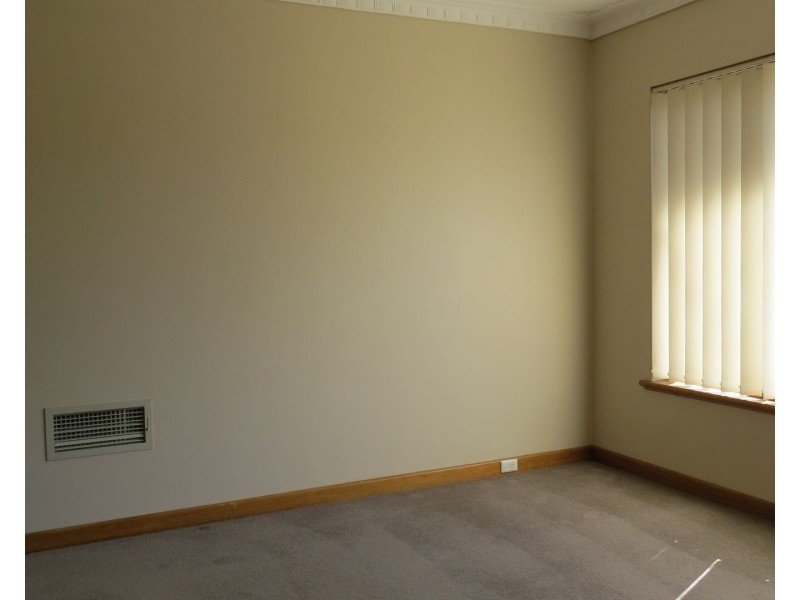 219 Kalamunda Road, Maida Vale WA 6057