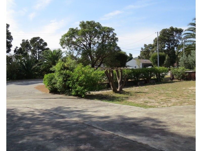 219 Kalamunda Road, Maida Vale WA 6057