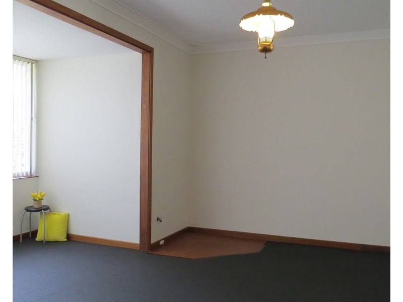 18 Peoples Avenue, Gooseberry Hill WA 6076