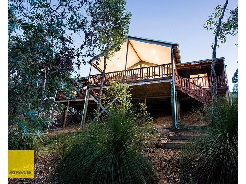 32 Persimmon Place, Kalamunda WA 6076