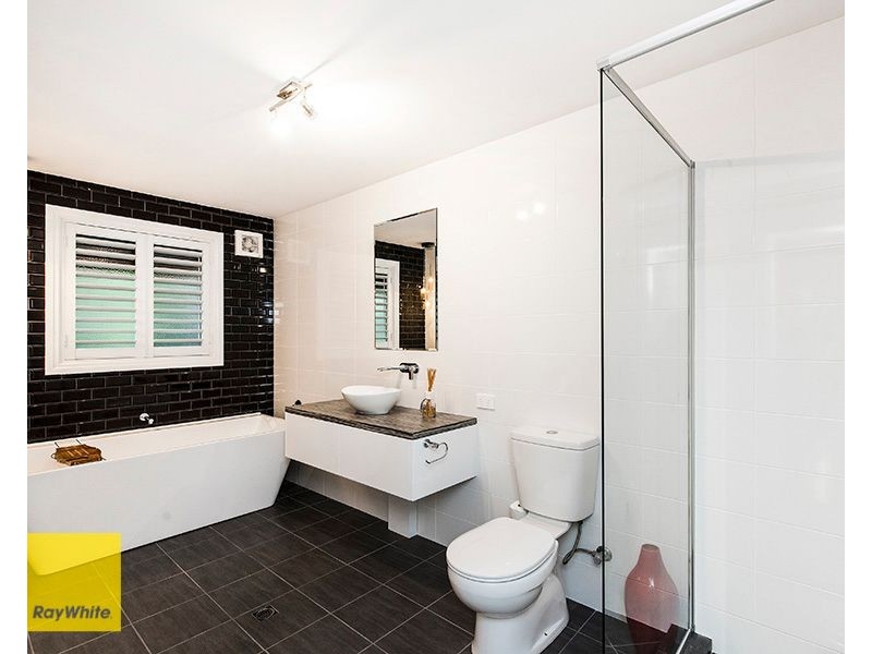 32 Persimmon Place, Kalamunda WA 6076