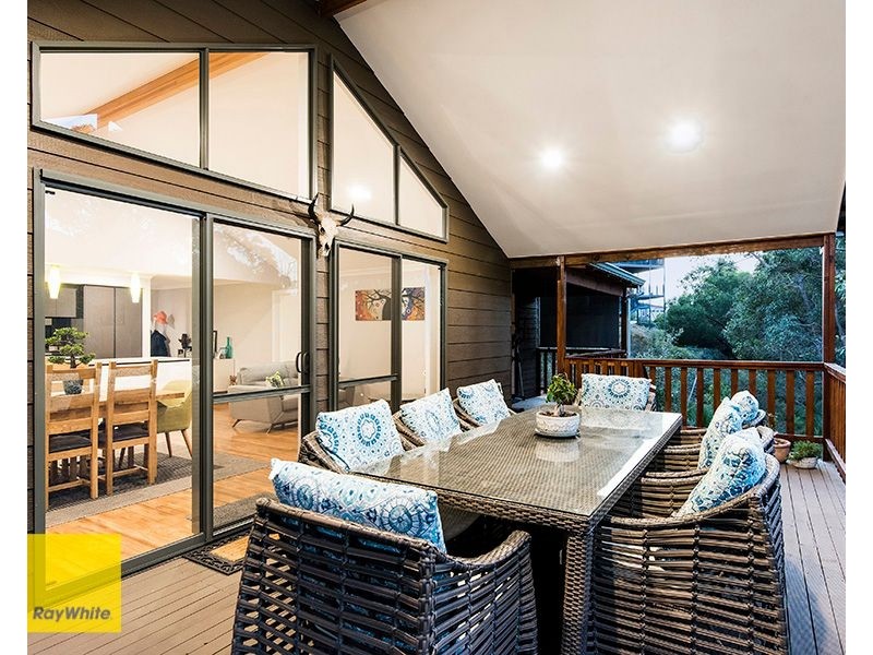 32 Persimmon Place, Kalamunda WA 6076