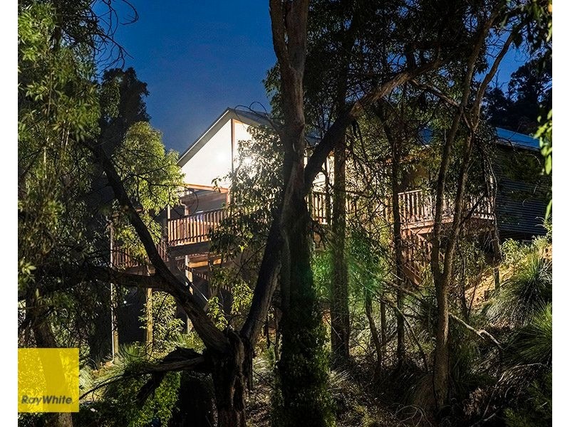 32 Persimmon Place, Kalamunda WA 6076