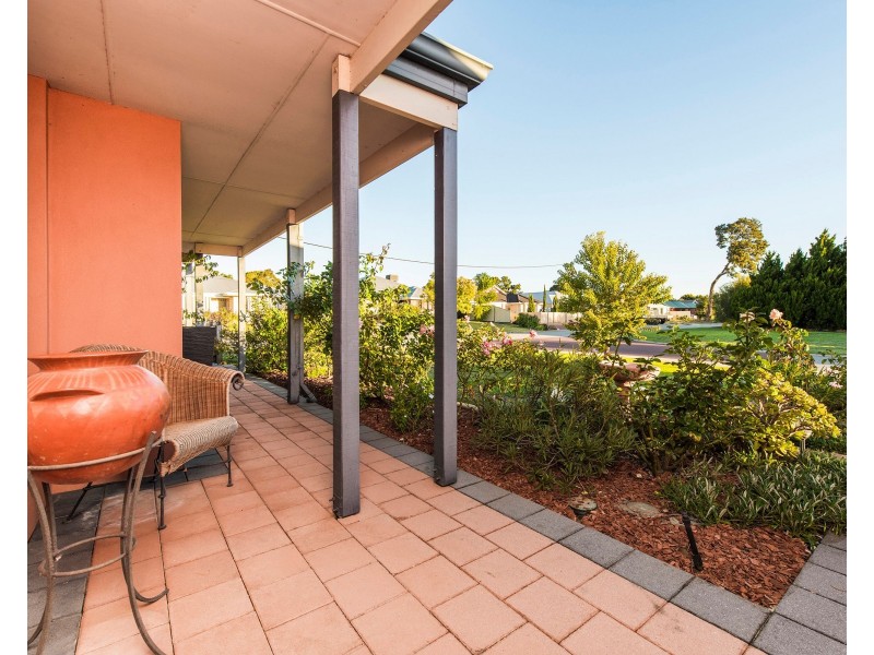 2 Jecks Street, Maida Vale WA 6057