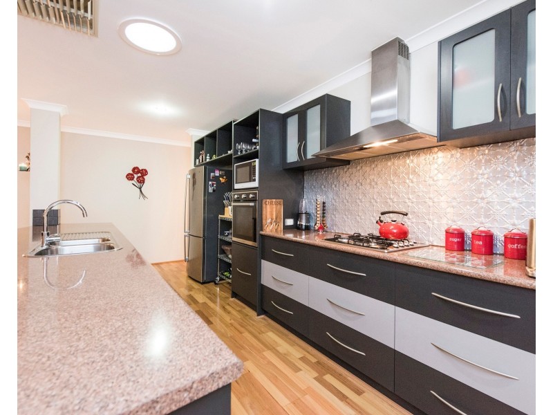 2 Jecks Street, Maida Vale WA 6057