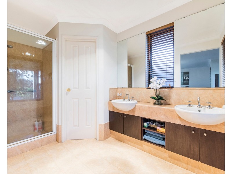 2 Jecks Street, Maida Vale WA 6057