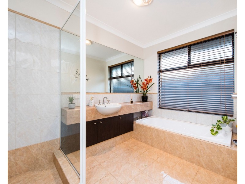 2 Jecks Street, Maida Vale WA 6057