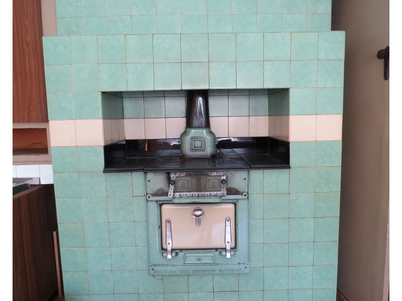 23 Peet Road, Kalamunda WA 6076