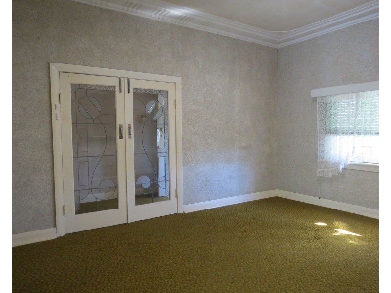 23 Peet Road, Kalamunda WA 6076