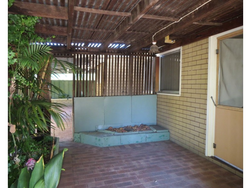 23 Peet Road, Kalamunda WA 6076