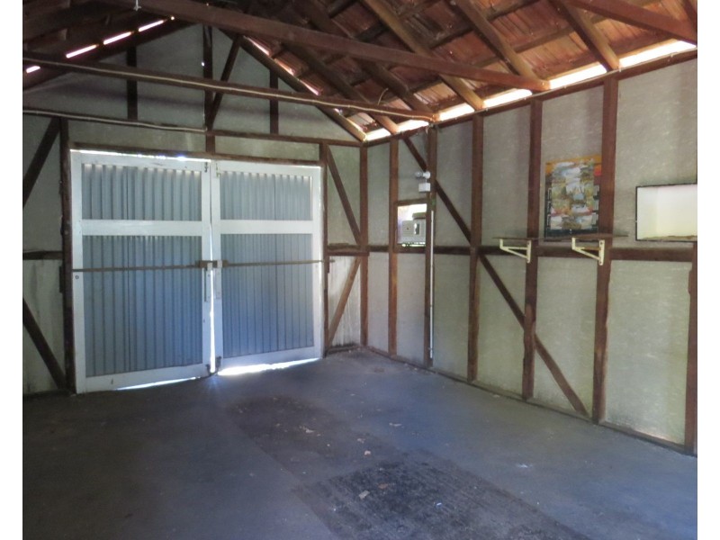 23 Peet Road, Kalamunda WA 6076