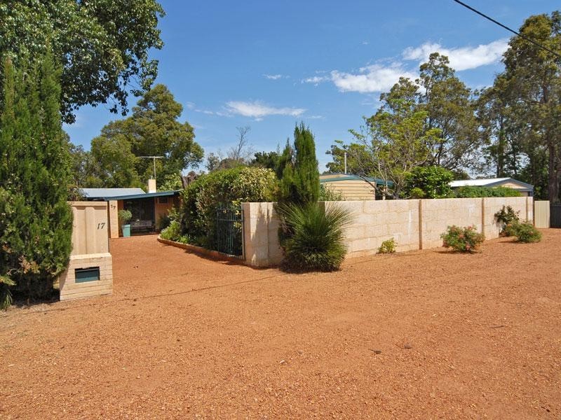 17 Recreation Road, Kalamunda WA 6076