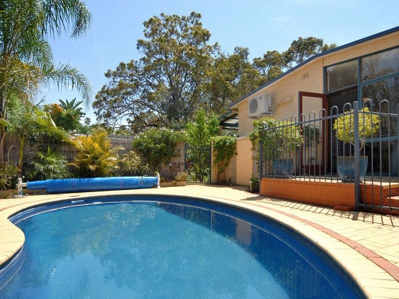 17 Recreation Road, Kalamunda WA 6076