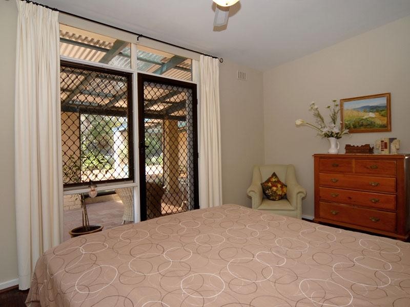 17 Recreation Road, Kalamunda WA 6076