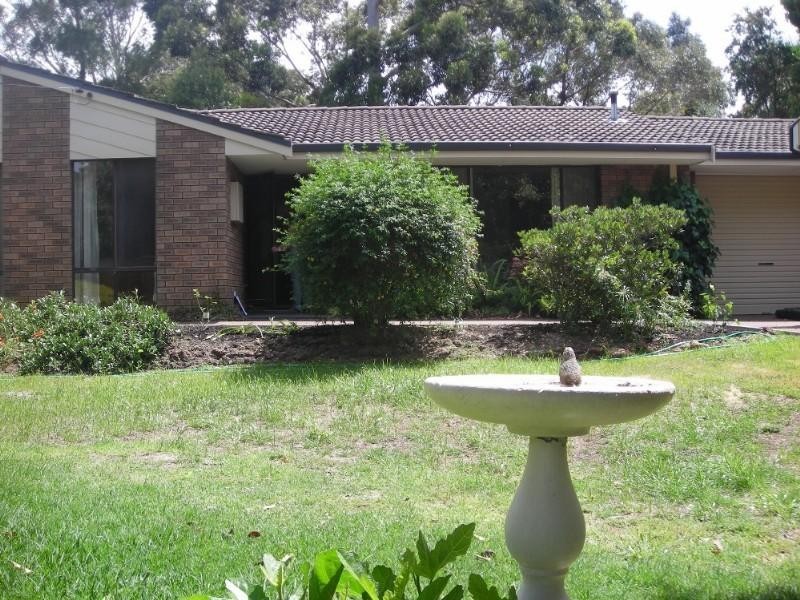 16 Fletcher Road, Lesmurdie WA 6076