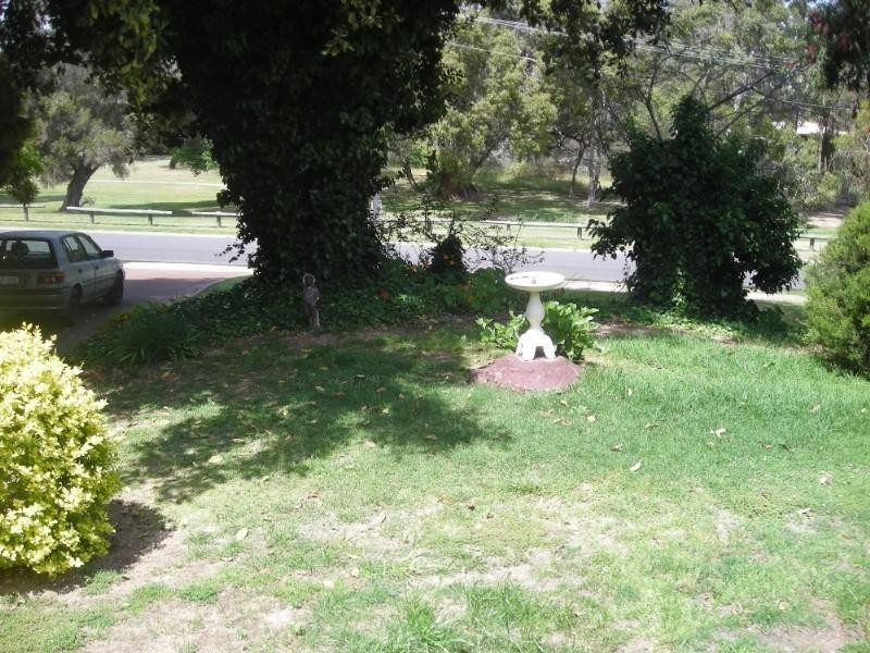 16 Fletcher Road, Lesmurdie WA 6076