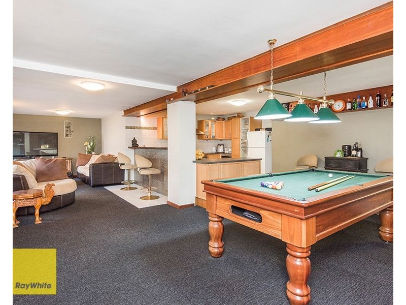 90 Holmes Road, Maida Vale WA 6057