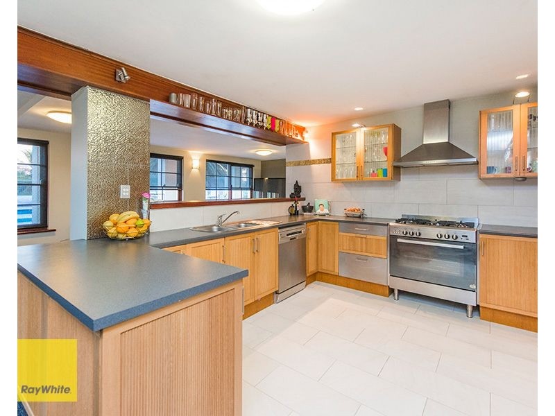 90 Holmes Road, Maida Vale WA 6057