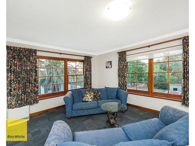 90 Holmes Road, Maida Vale WA 6057