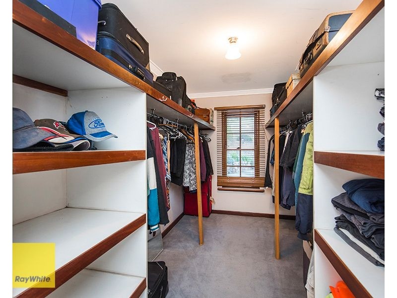 90 Holmes Road, Maida Vale WA 6057