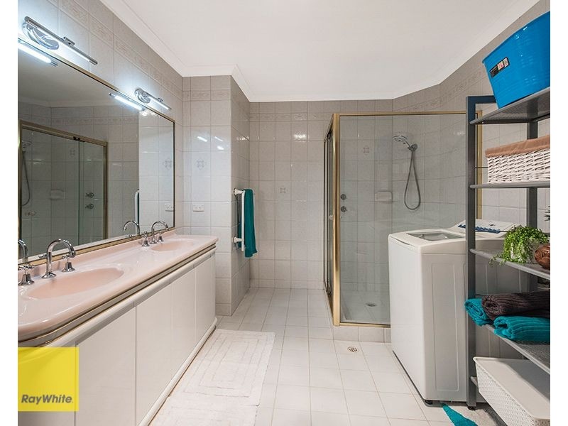 90 Holmes Road, Maida Vale WA 6057