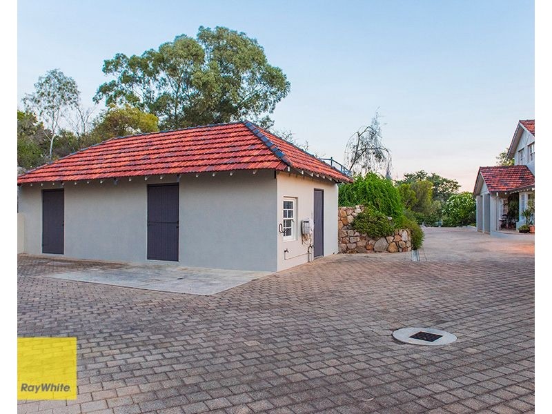 90 Holmes Road, Maida Vale WA 6057