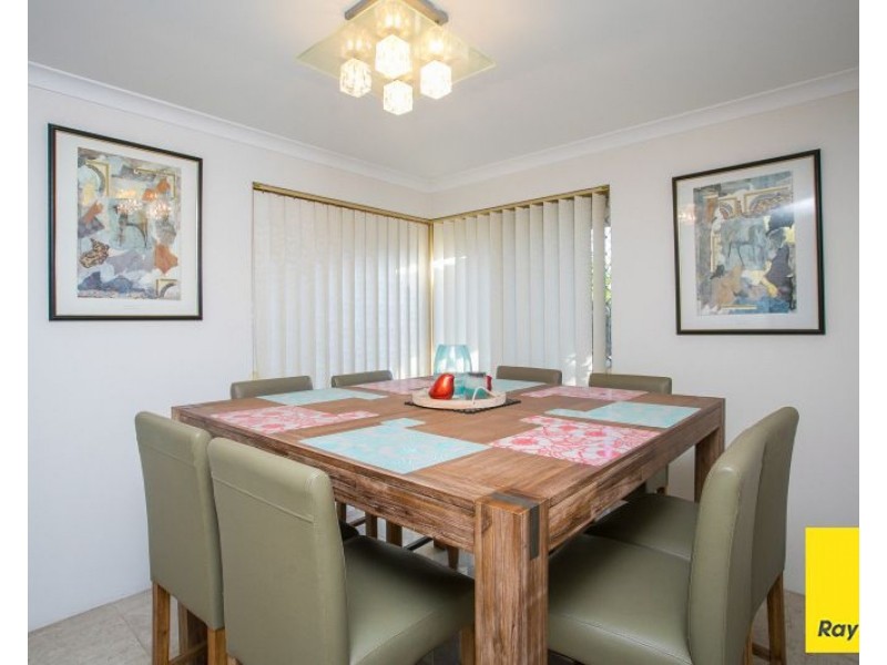 6 Reeves Place, Swan View WA 6056