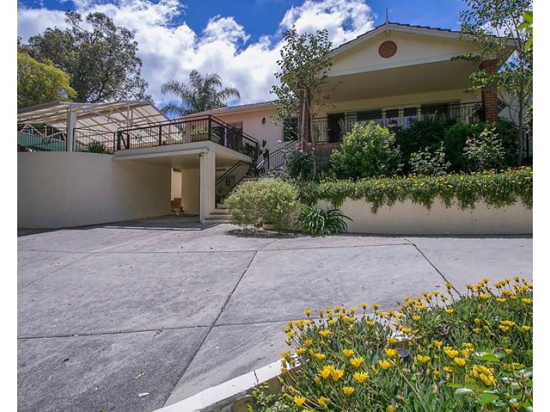 9 Davies Crescent, Gooseberry Hill WA 6076