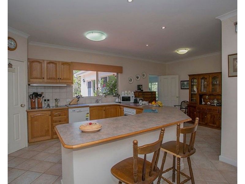 9 Davies Crescent, Gooseberry Hill WA 6076