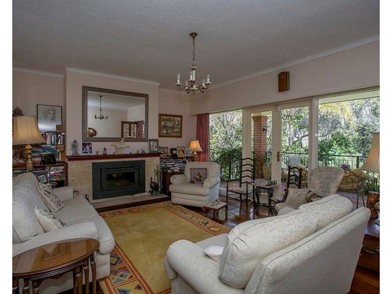 9 Davies Crescent, Gooseberry Hill WA 6076