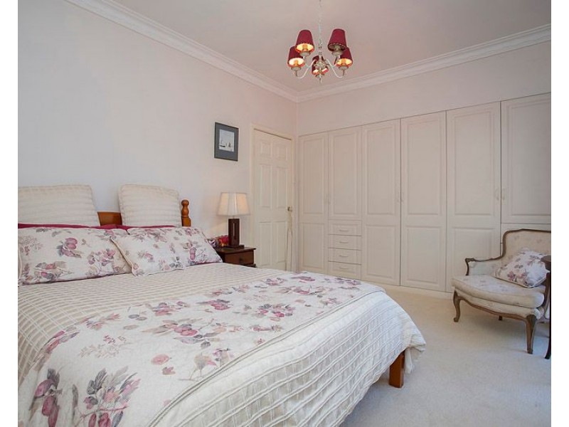 9 Davies Crescent, Gooseberry Hill WA 6076