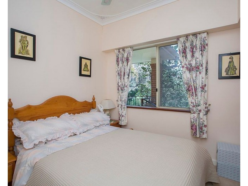 9 Davies Crescent, Gooseberry Hill WA 6076