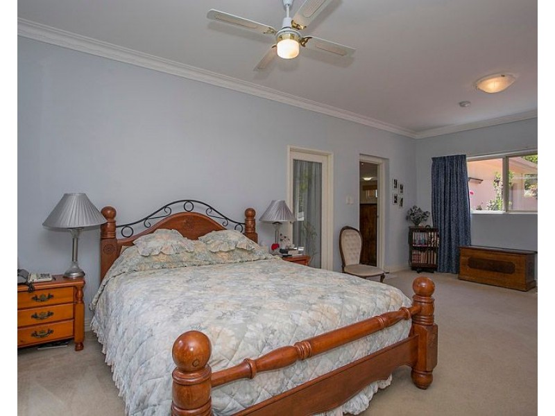 9 Davies Crescent, Gooseberry Hill WA 6076