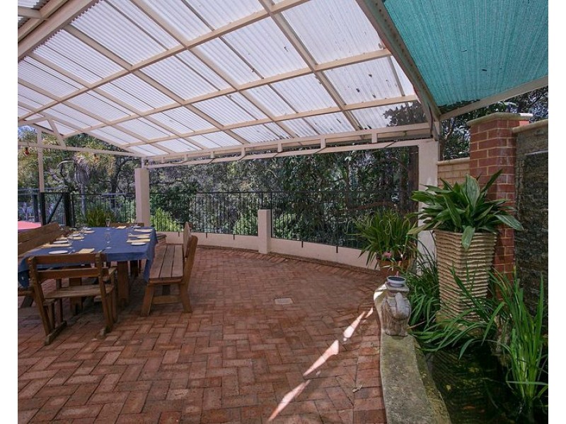 9 Davies Crescent, Gooseberry Hill WA 6076