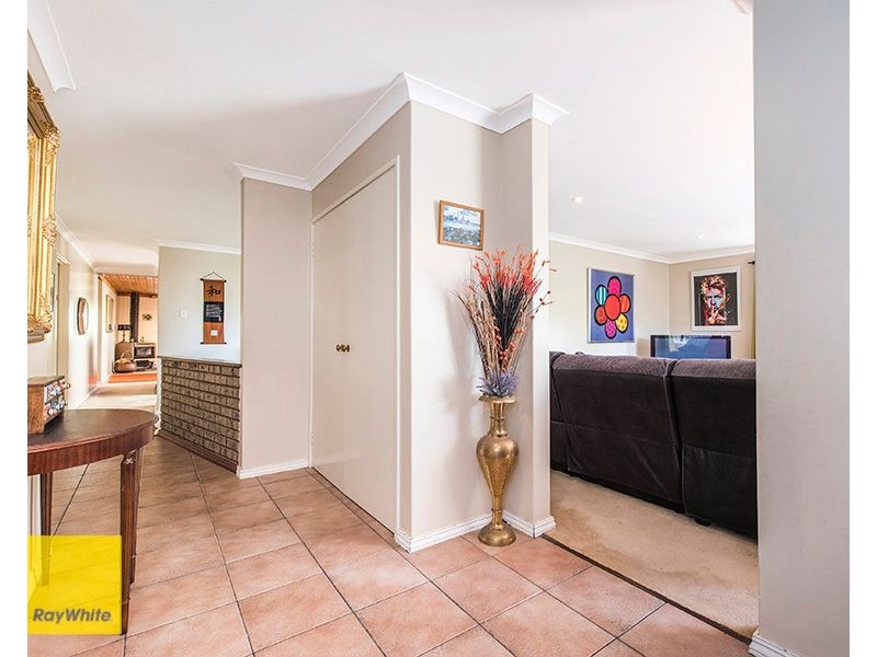 15 Peet Road, Kalamunda WA 6076