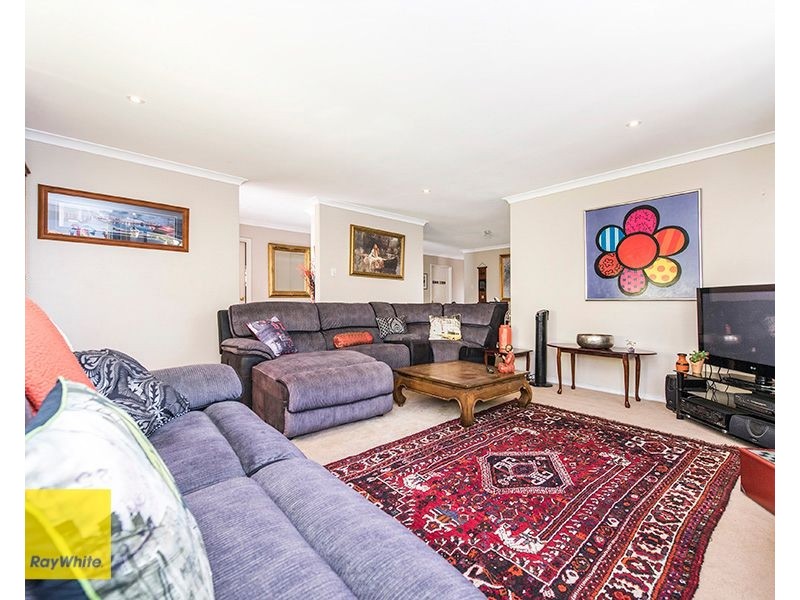 15 Peet Road, Kalamunda WA 6076