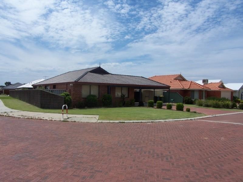 12 Manor Gardens, High Wycombe WA 6057