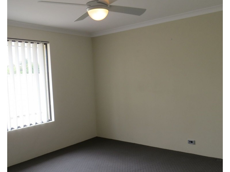 38C Schruth Street, Kelmscott WA 6111