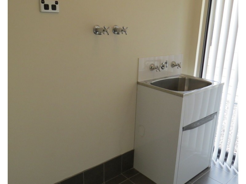 38C Schruth Street, Kelmscott WA 6111