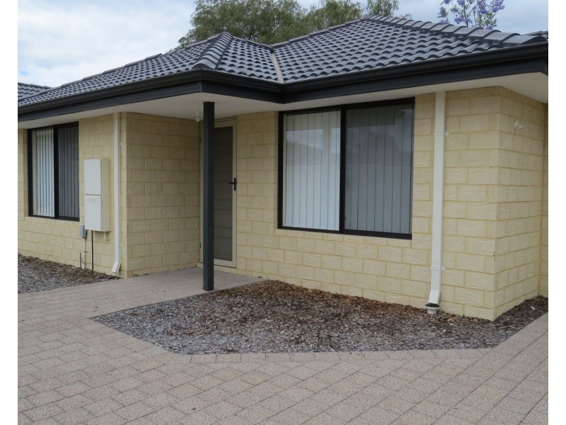 38C Schruth Street, Kelmscott WA 6111