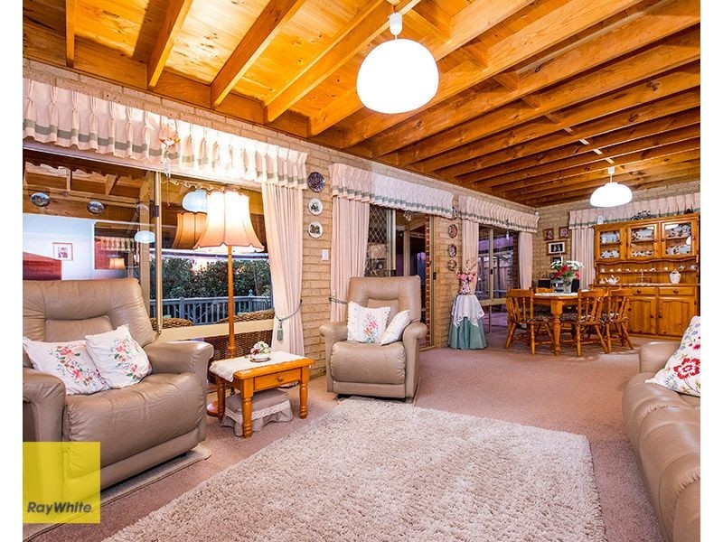 7 Graham Road, Gooseberry Hill WA 6076