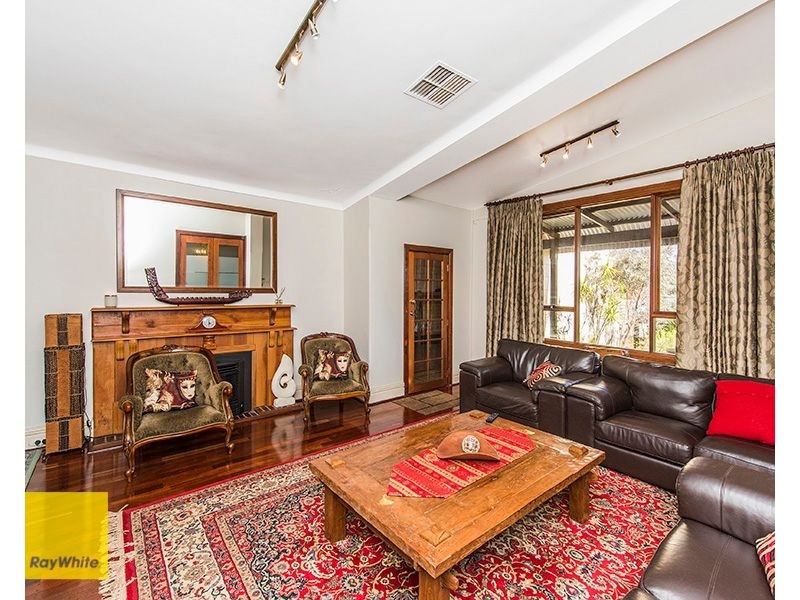 50 Heath Road, Kalamunda WA 6076