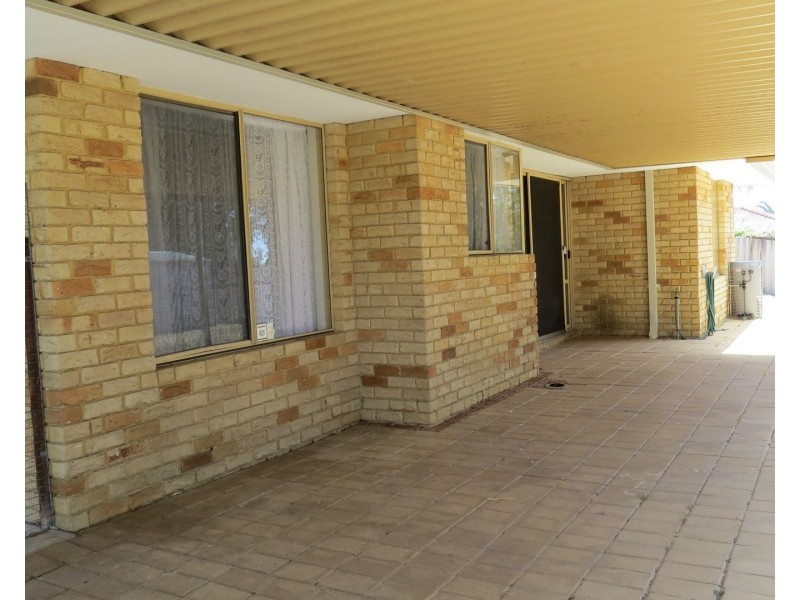 1 Brolga Court, High Wycombe WA 6057