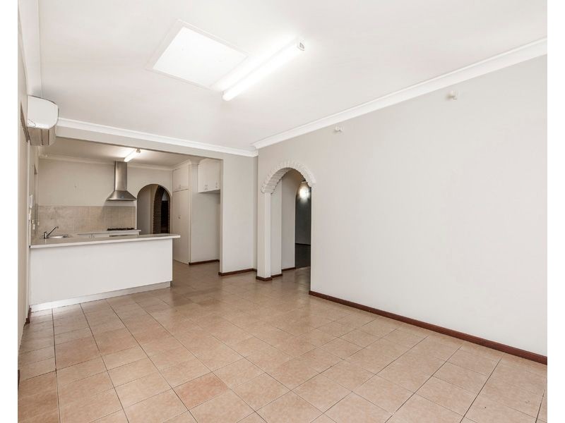 72 Sanderson Road, Lesmurdie WA 6076