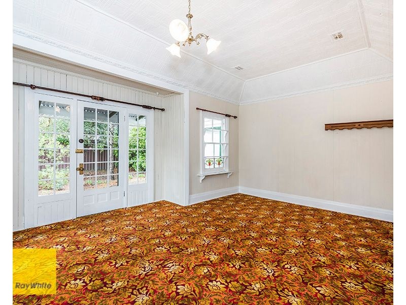 23 Lyndhurst Road, Kalamunda WA 6076