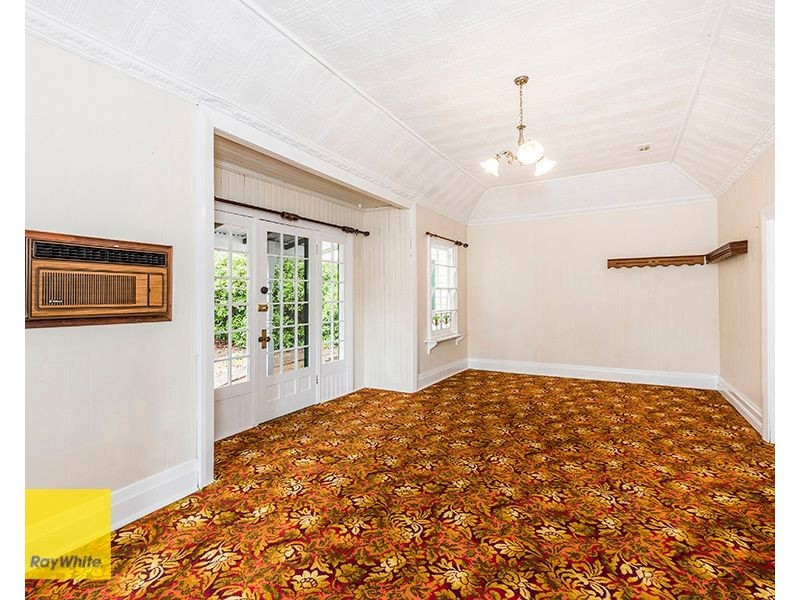 23 Lyndhurst Road, Kalamunda WA 6076