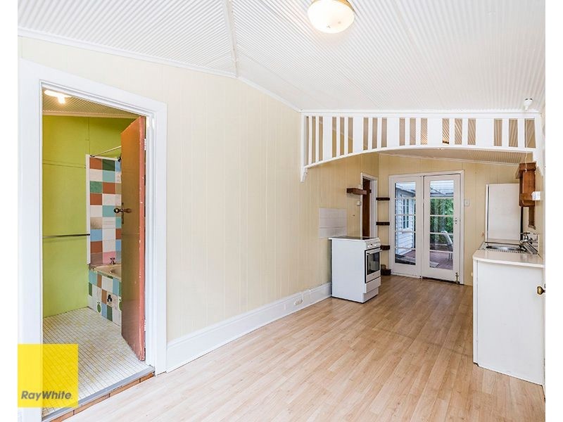 23 Lyndhurst Road, Kalamunda WA 6076